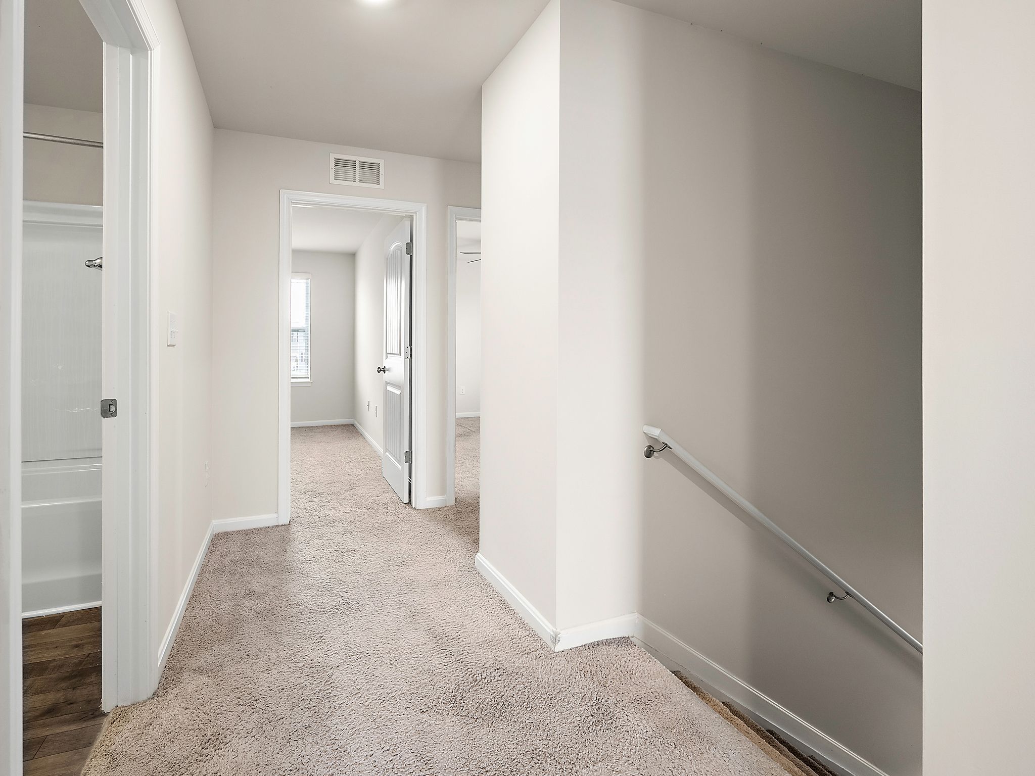 Gallery image slideShow13