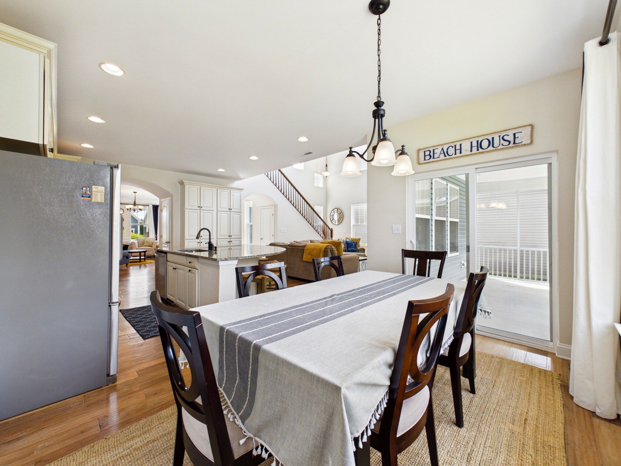 Gallery image slideShow34