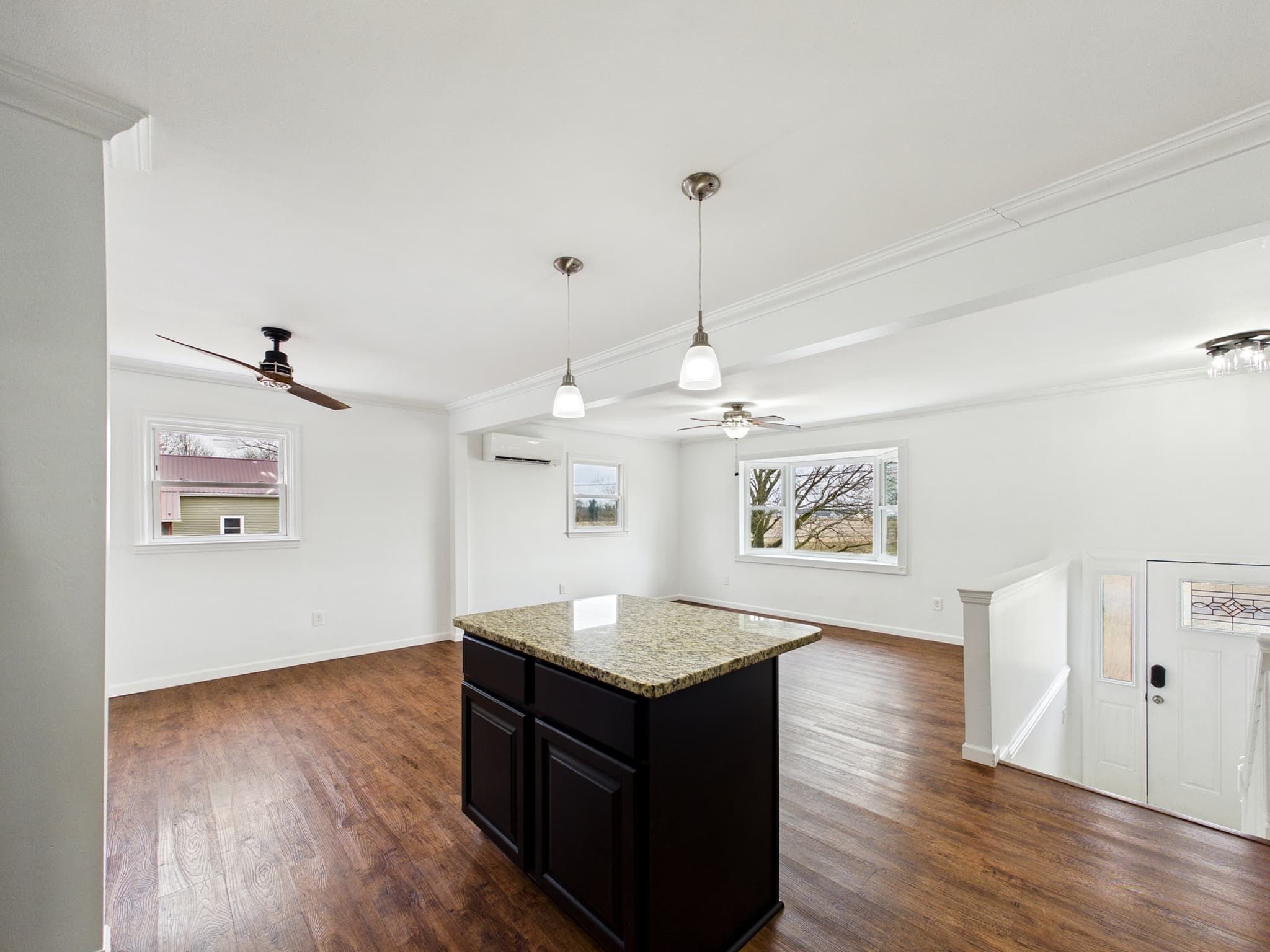 Gallery image slideShow6