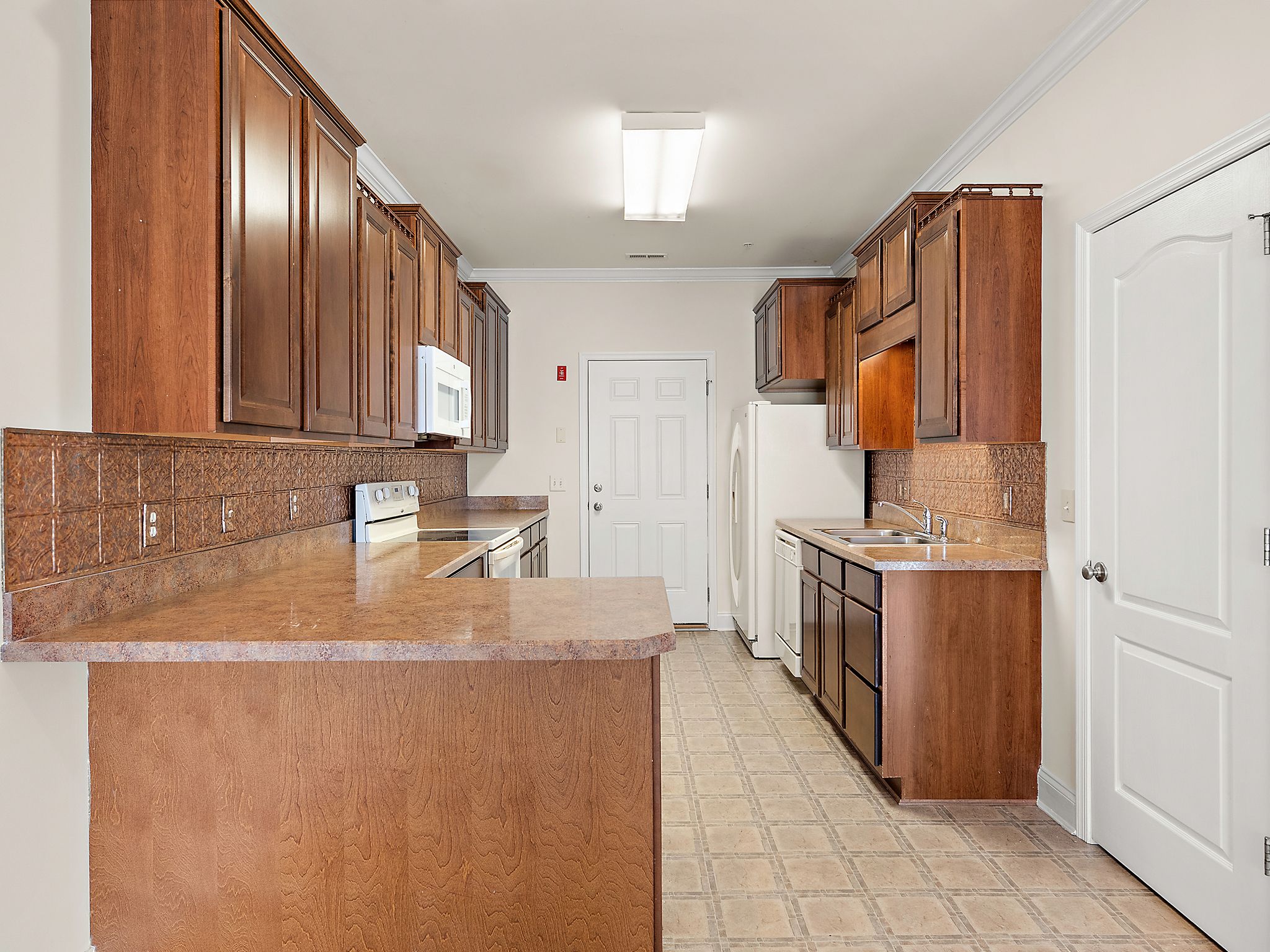 Gallery image slideShow8