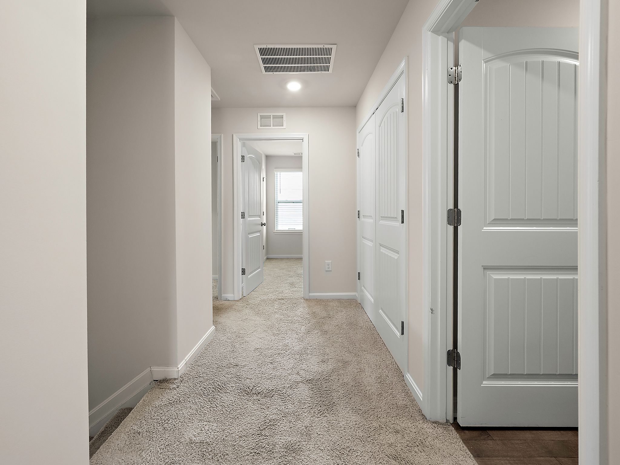 Gallery image slideShow9